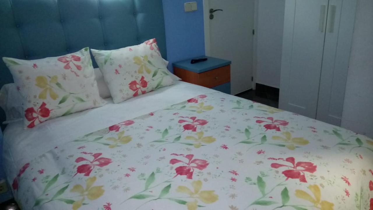 Pension Navarra Madrid Buitenkant foto