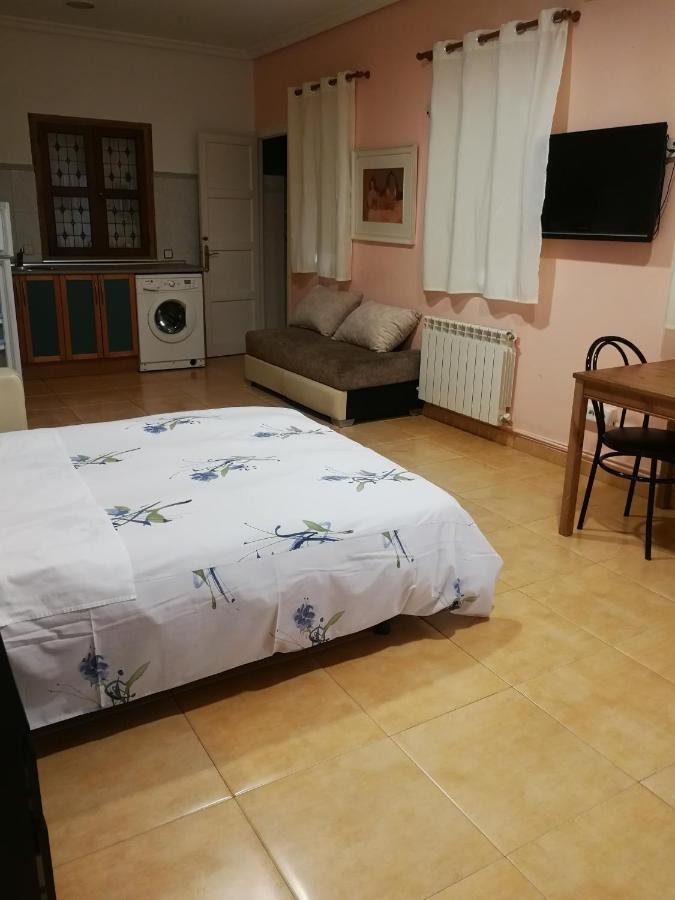 Pension Navarra Madrid Buitenkant foto