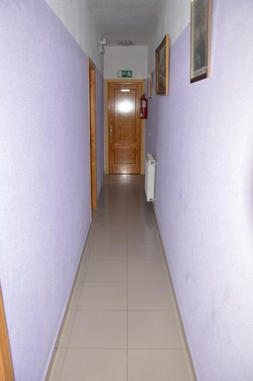 Pension Navarra Madrid Buitenkant foto