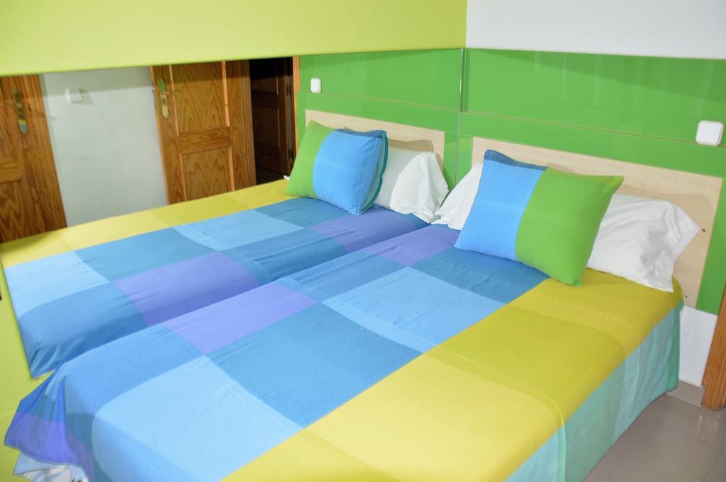 Pension Navarra Madrid Buitenkant foto