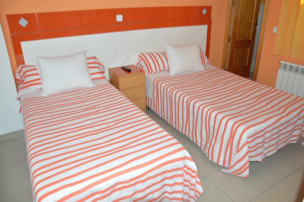 Pension Navarra Madrid Buitenkant foto